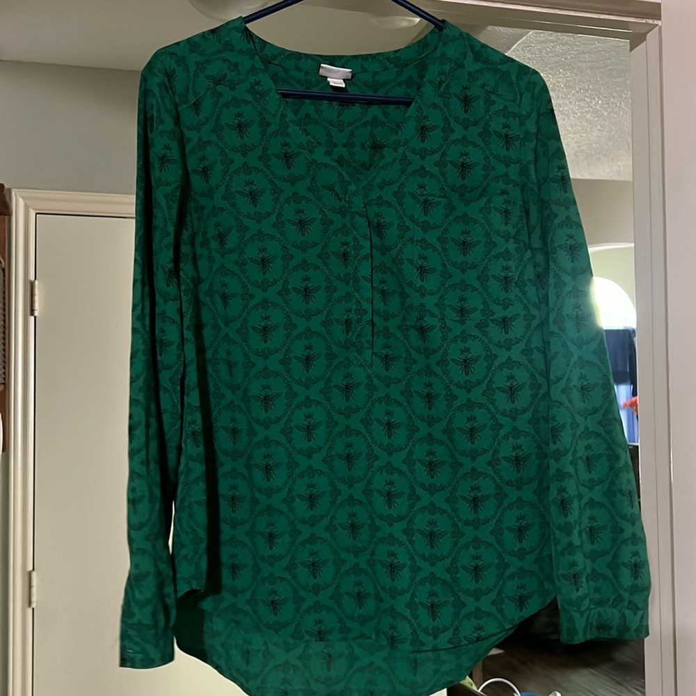 Green Queen Bee Shirt, M